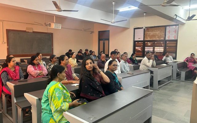 Gujarat Arts & Commerce College