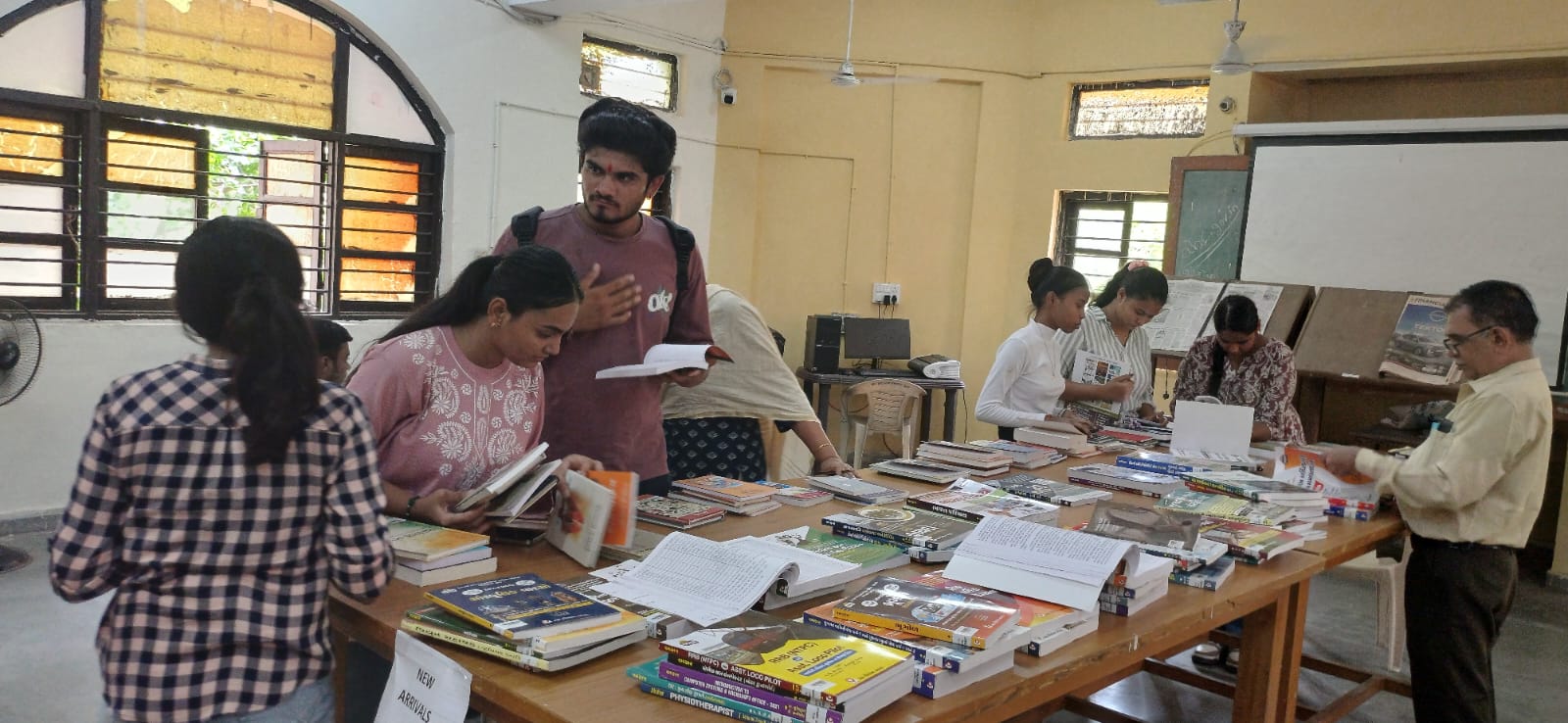 Gujarat Arts & Commerce College